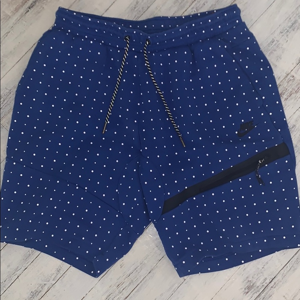 Men’s Nike Casual Shorts! 💙